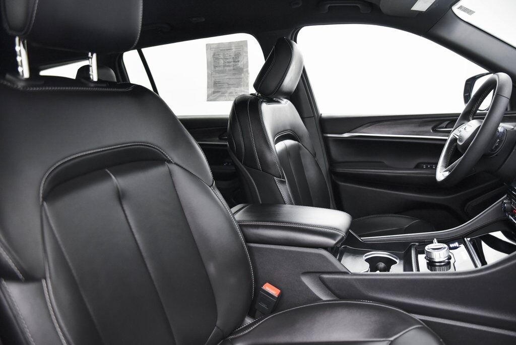 2024 Jeep Grand Cherokee L Limited AKRON OH