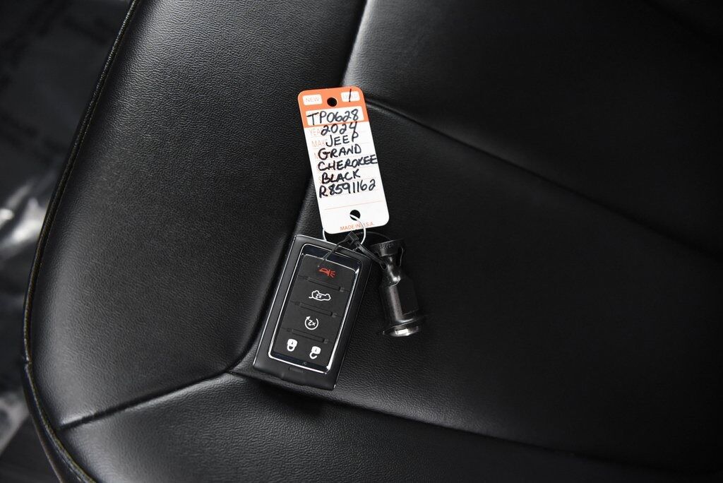 2024 Jeep Grand Cherokee L Limited AKRON OH