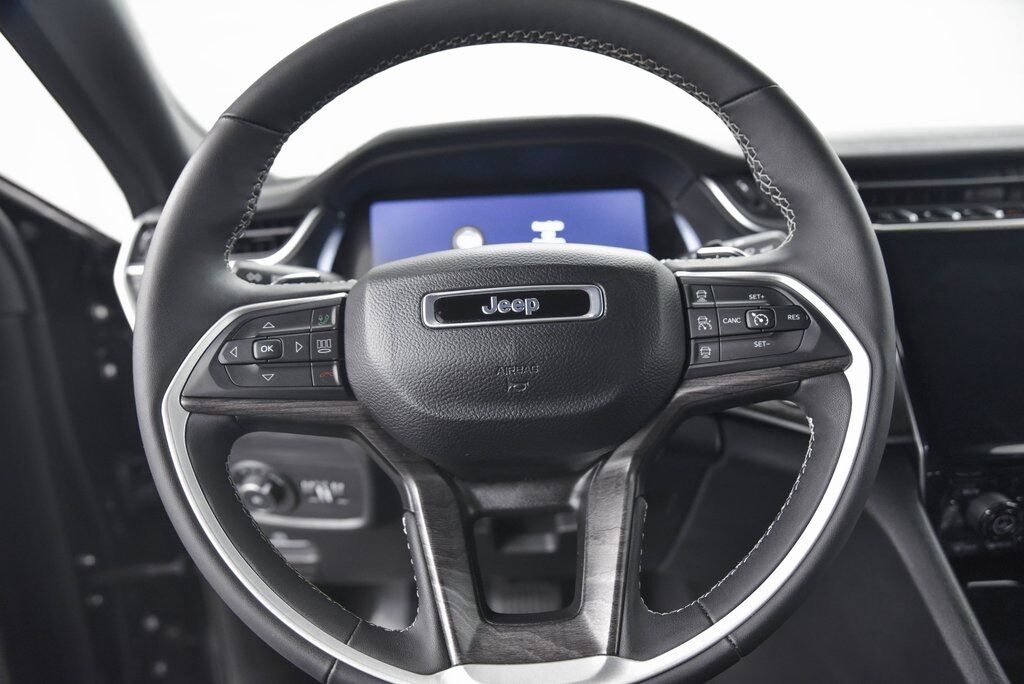 2024 Jeep Grand Cherokee L Limited AKRON OH