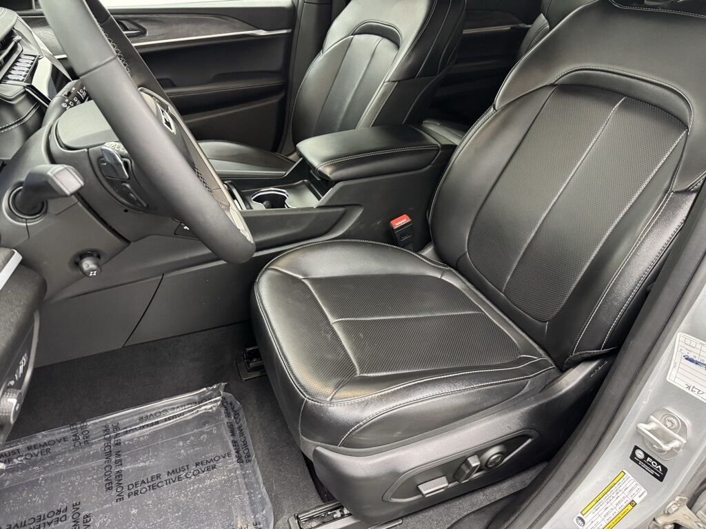 2024 Jeep Grand Cherokee L Limited Loveland CO