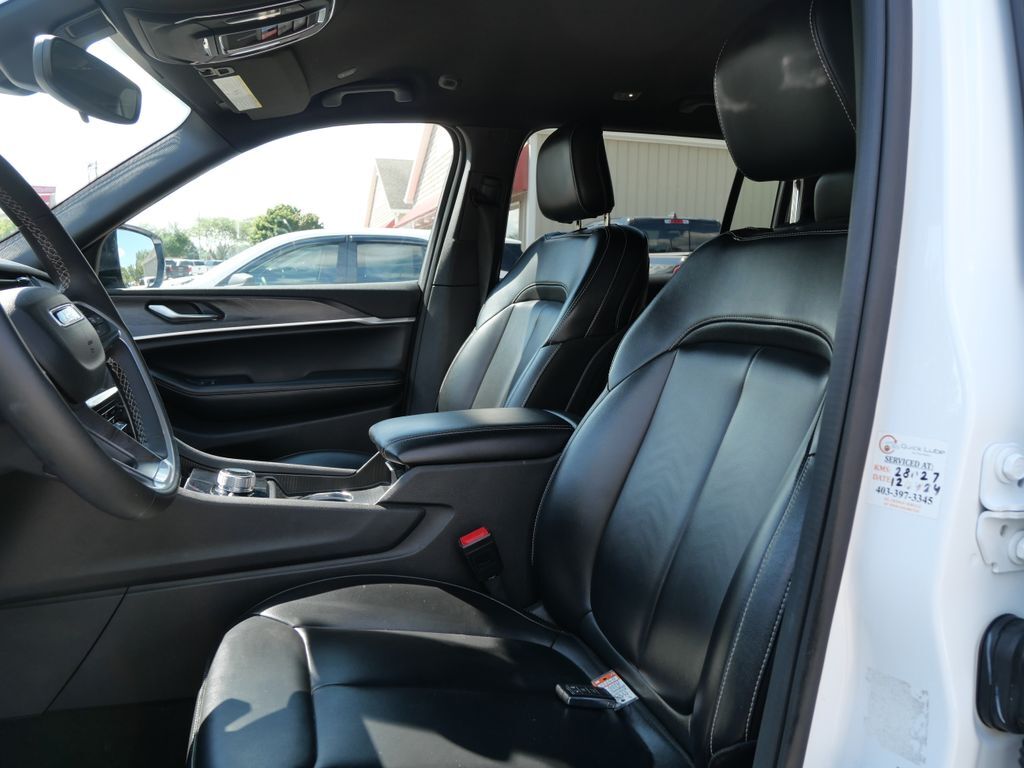 2024 Jeep Grand Cherokee L Limited Mt Pleasant MI