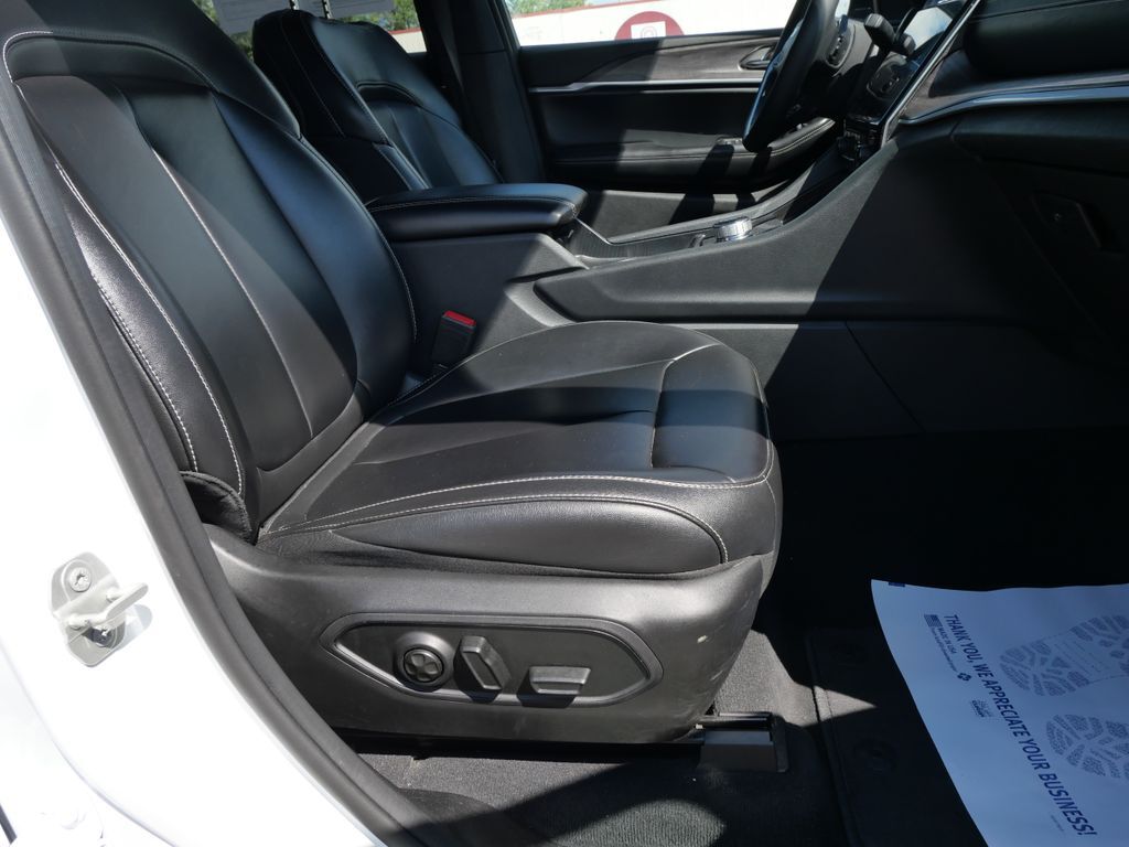 2024 Jeep Grand Cherokee L Limited Mt Pleasant MI