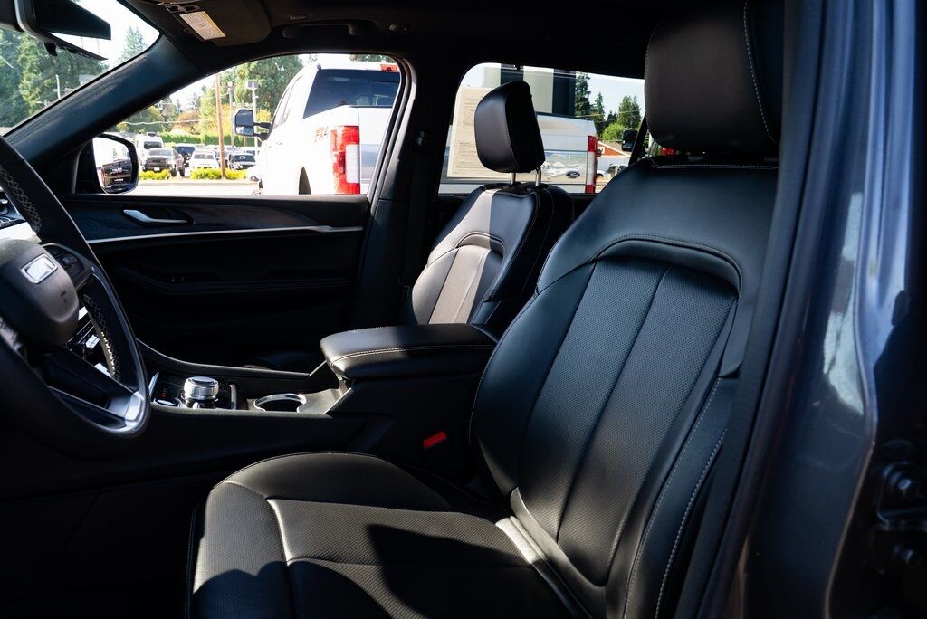 2024 Jeep Grand Cherokee L Limited Milwaukie OR