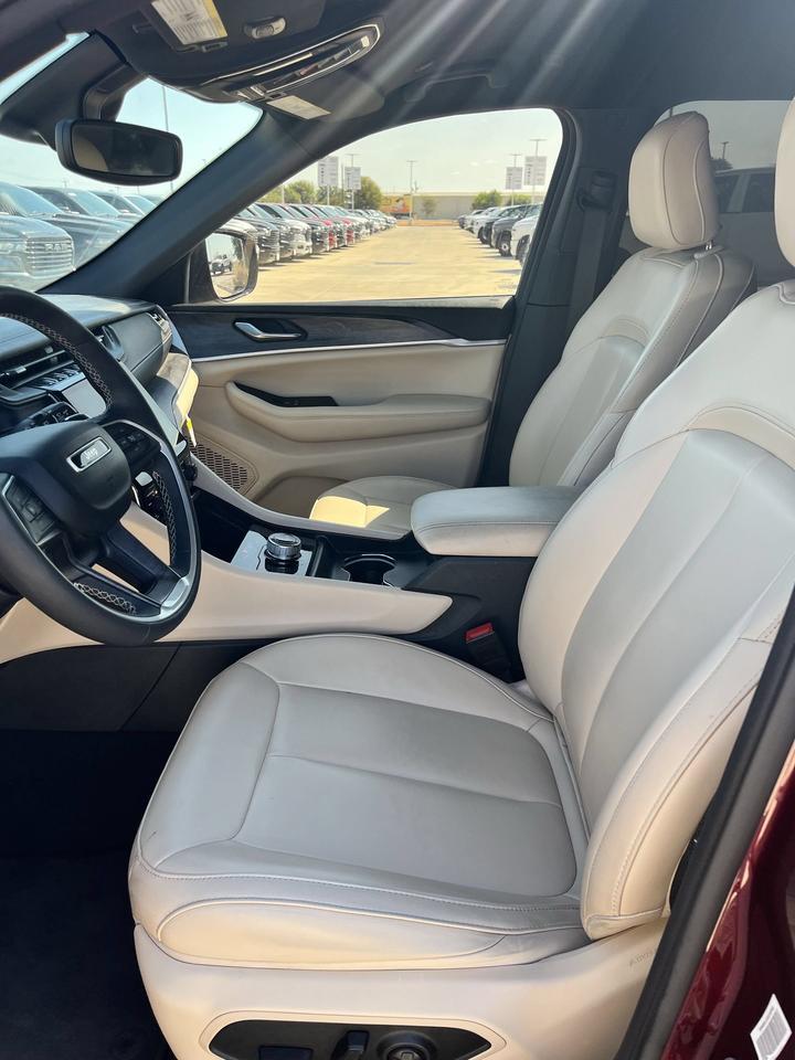 2024 Jeep Grand Cherokee L Limited Castroville TX