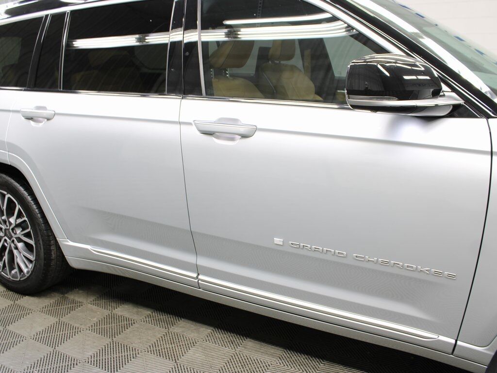 2024 Jeep Grand Cherokee L Summit 4WD 7 Passenger Fond du Lac WI