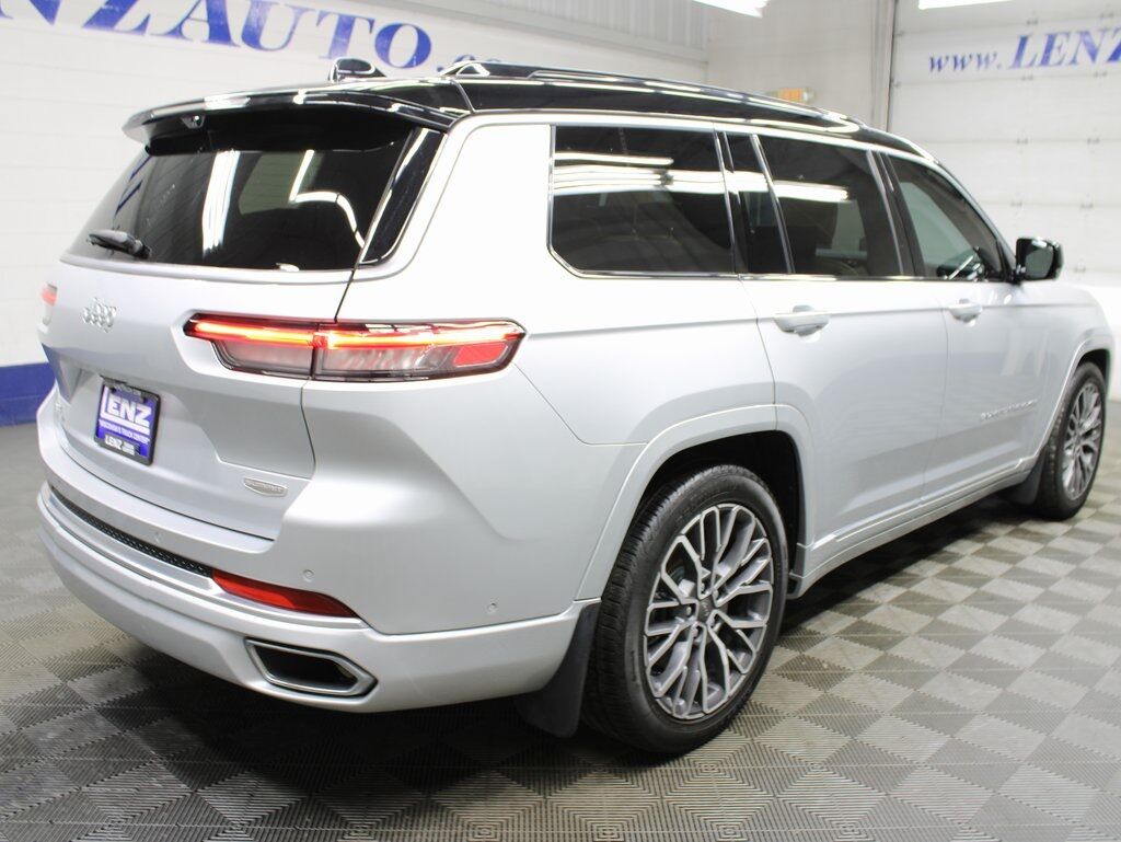 2024 Jeep Grand Cherokee L Summit 4WD 7 Passenger Fond du Lac WI