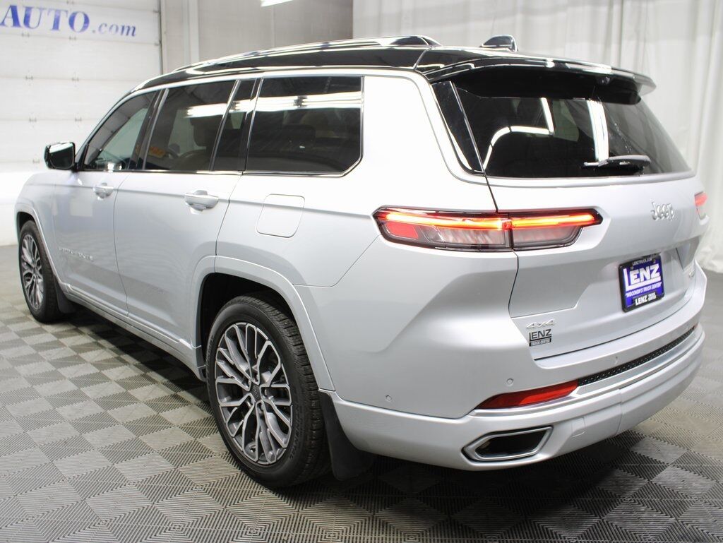 2024 Jeep Grand Cherokee L Summit 4WD 7 Passenger Fond du Lac WI