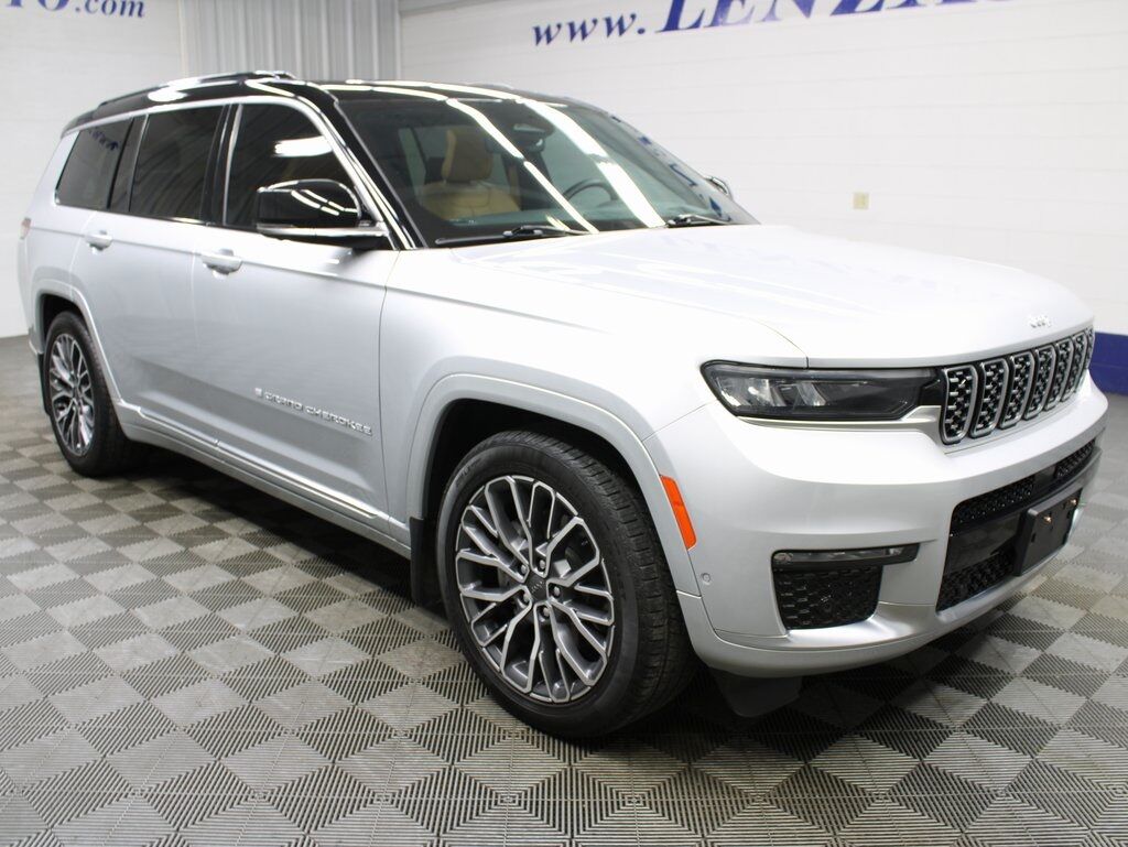 2024 Jeep Grand Cherokee L Summit 4WD 7 Passenger Fond du Lac WI