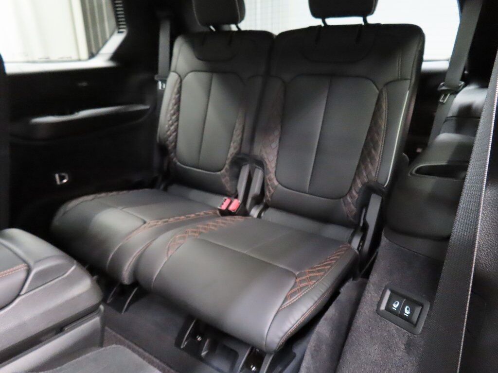 2024 Jeep Grand Cherokee L Summit 4WD Fond du Lac WI