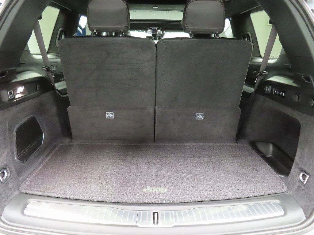 2024 Jeep Grand Cherokee L Summit 4WD Fond du Lac WI