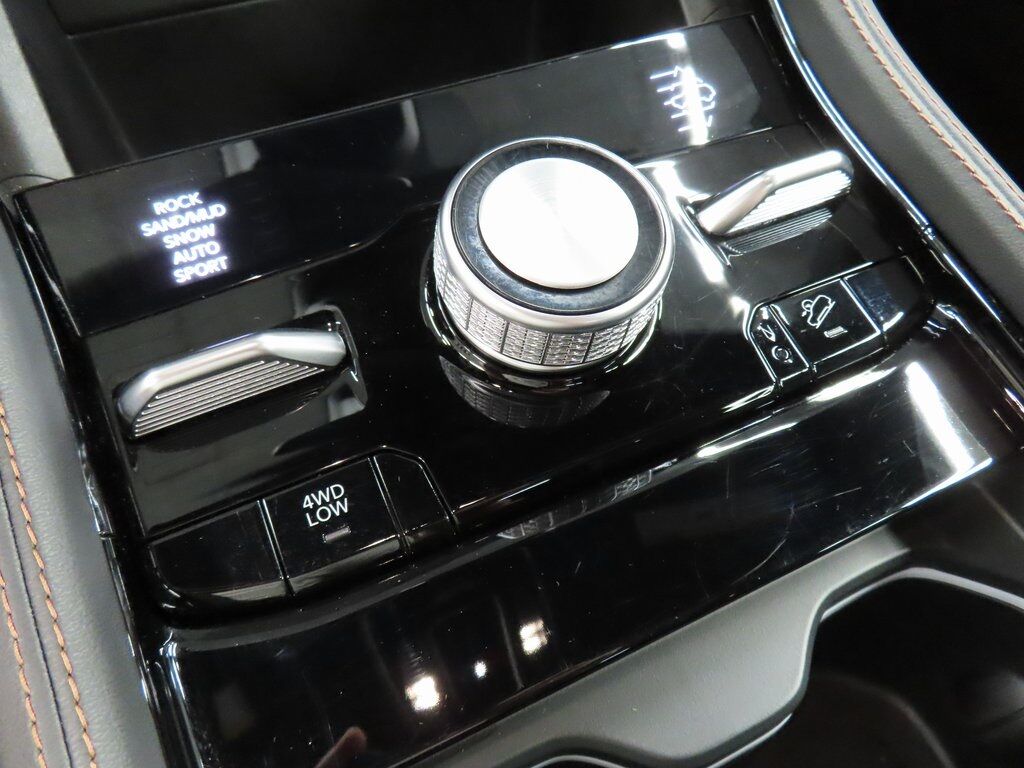 2024 Jeep Grand Cherokee L Summit 4WD Fond du Lac WI