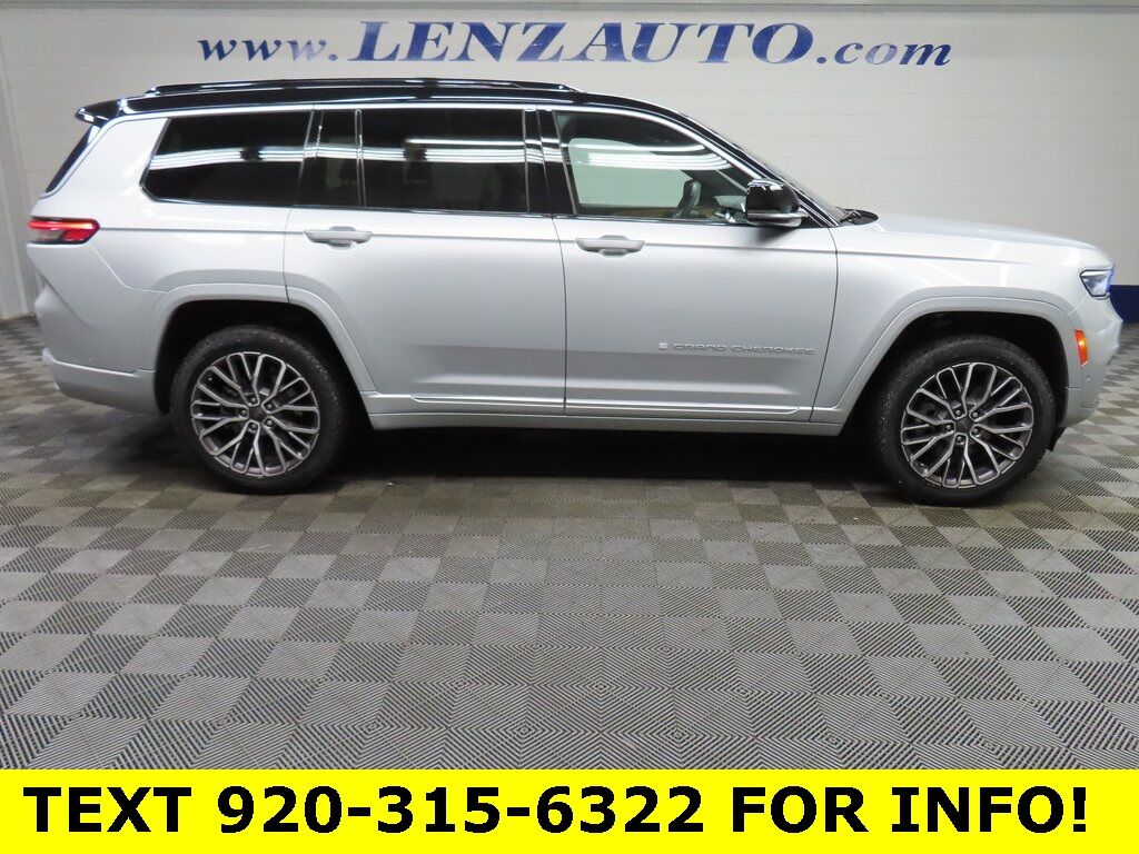 2024 Jeep Grand Cherokee L Summit 4WD Fond du Lac WI