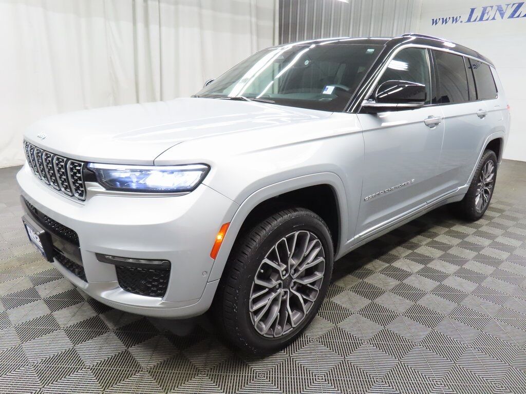 2024 Jeep Grand Cherokee L Summit 4WD Fond du Lac WI