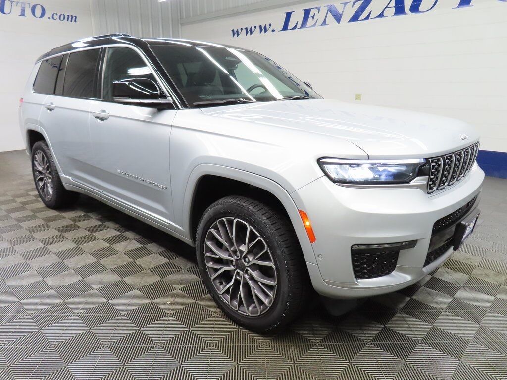 2024 Jeep Grand Cherokee L Summit 4WD Fond du Lac WI