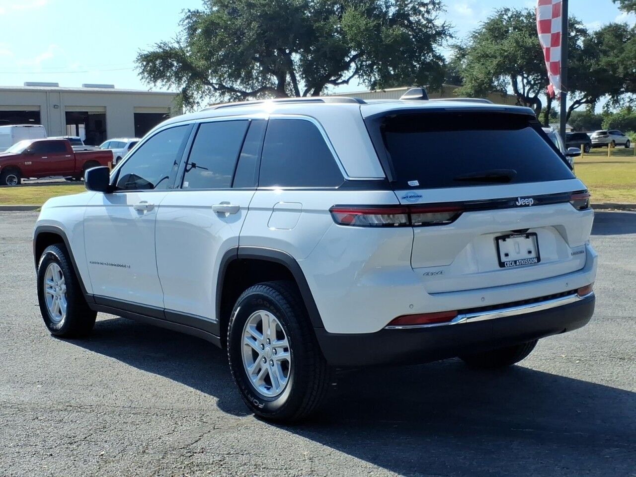 2024 Jeep Grand Cherokee Laredo Uvalde TX