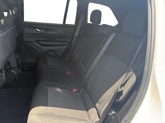 2024 Jeep Grand Cherokee Laredo Burnet TX