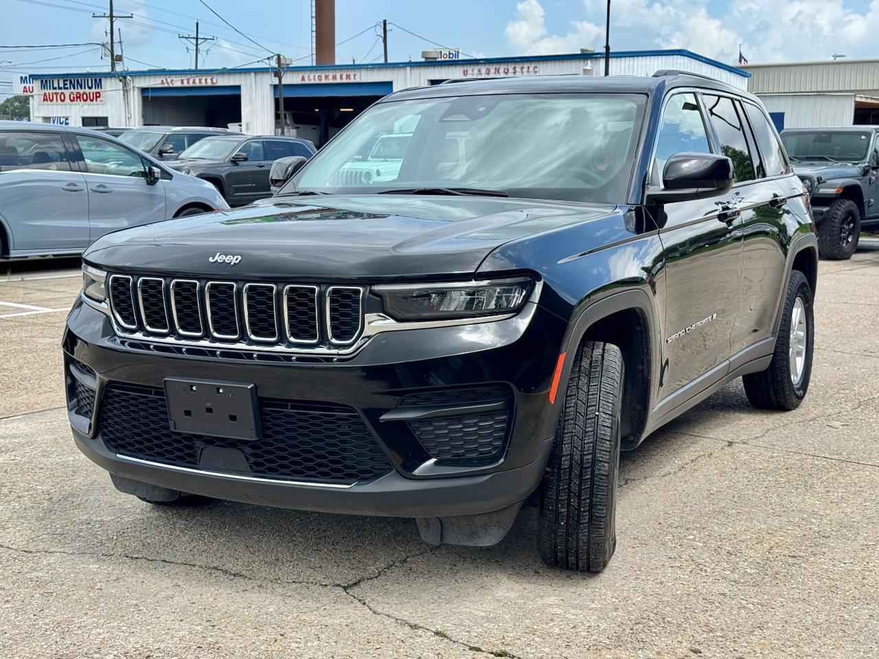 2024 Jeep Grand Cherokee Laredo 4x4
