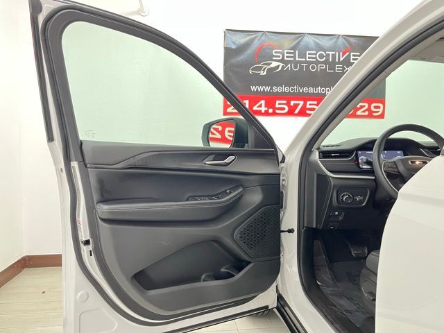 2024 Jeep Grand Cherokee Laredo Carrollton TX