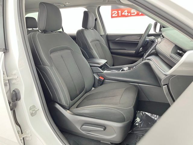 2024 Jeep Grand Cherokee Laredo Carrollton TX