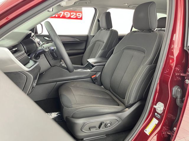 2024 Jeep Grand Cherokee Laredo Carrollton TX