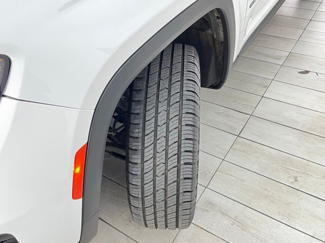 2024 Jeep Grand Cherokee Laredo Carrollton TX