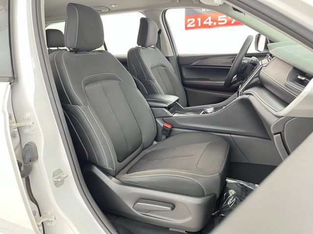 2024 Jeep Grand Cherokee Laredo Carrollton TX
