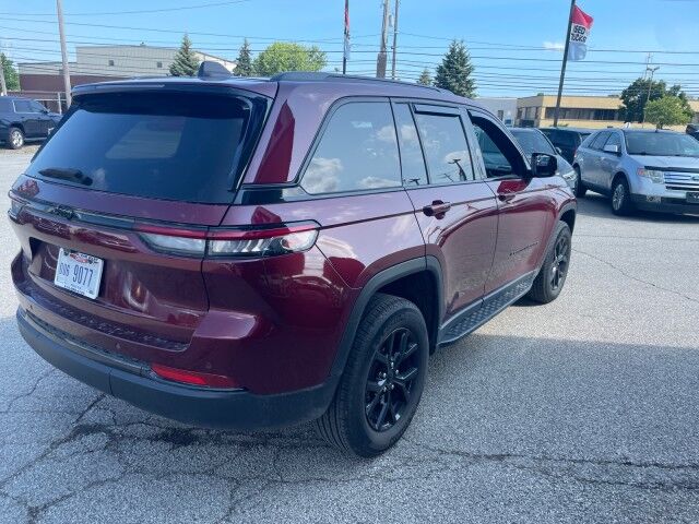 2024 Jeep Grand Cherokee Laredo Cleveland OH