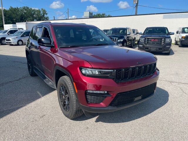 2024 Jeep Grand Cherokee Laredo Cleveland OH