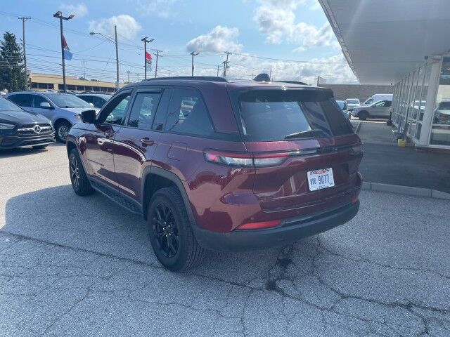 2024 Jeep Grand Cherokee Laredo