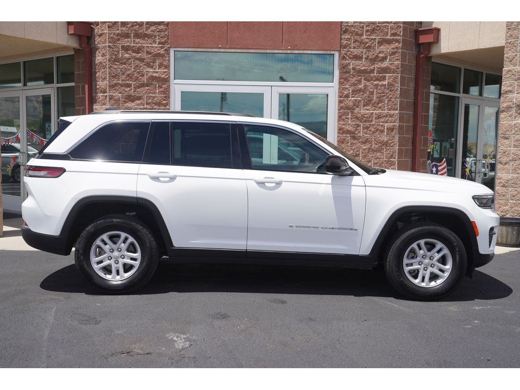 2024 Jeep Grand Cherokee Laredo Huntington UT