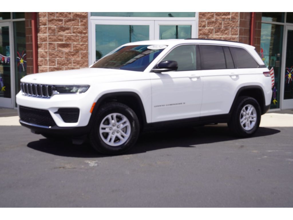 2024 Jeep Grand Cherokee Laredo