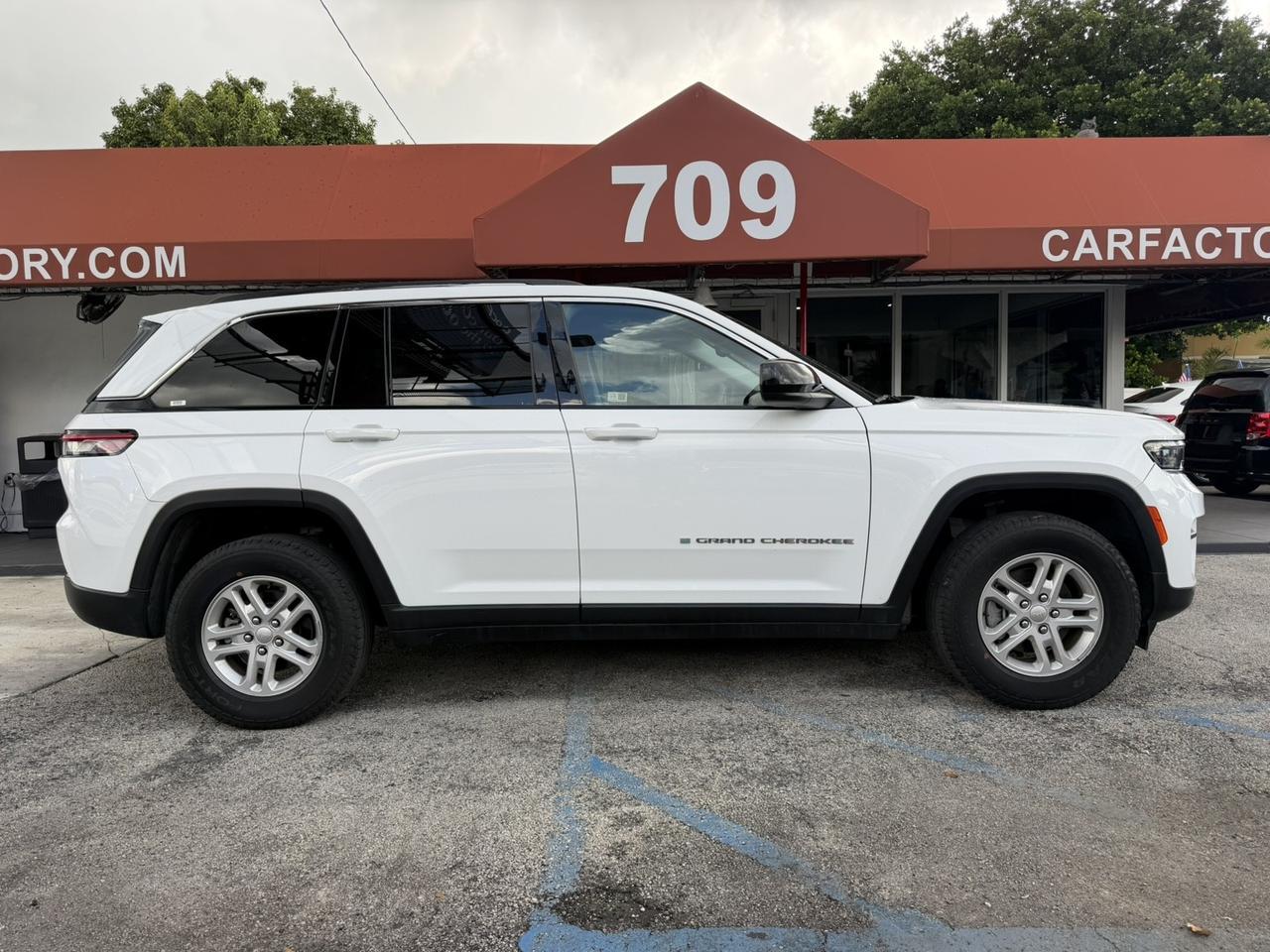 2024 Jeep Grand Cherokee Laredo Miami FL