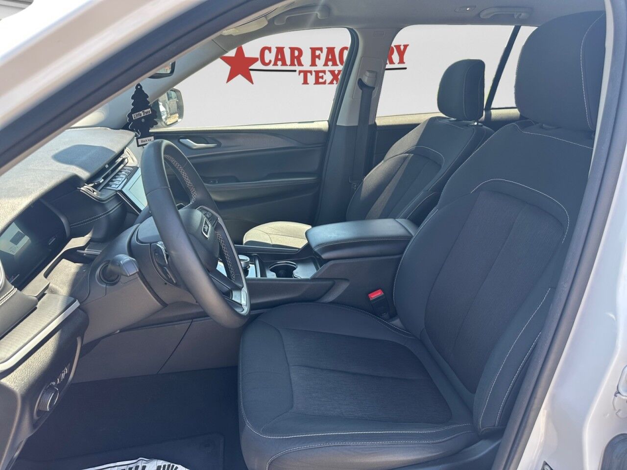 2024 Jeep Grand Cherokee Laredo Lancaster TX