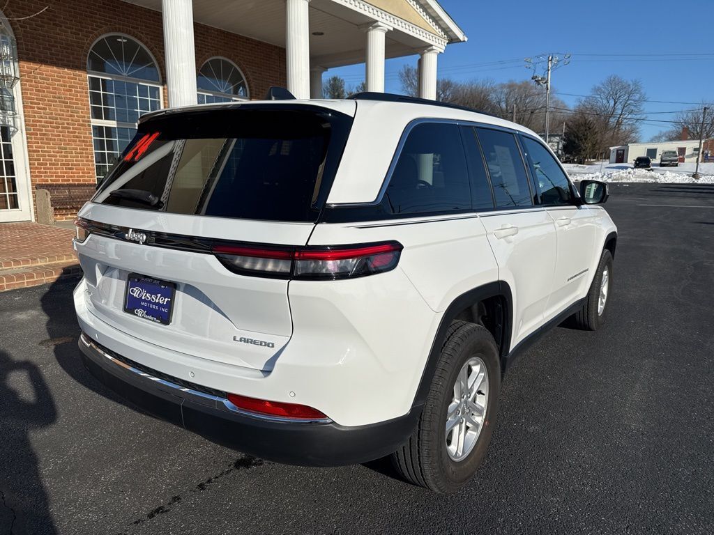 2024 Jeep Grand Cherokee Laredo Mount Joy PA