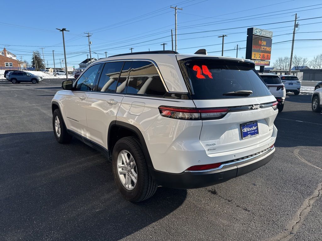 2024 Jeep Grand Cherokee Laredo Mount Joy PA