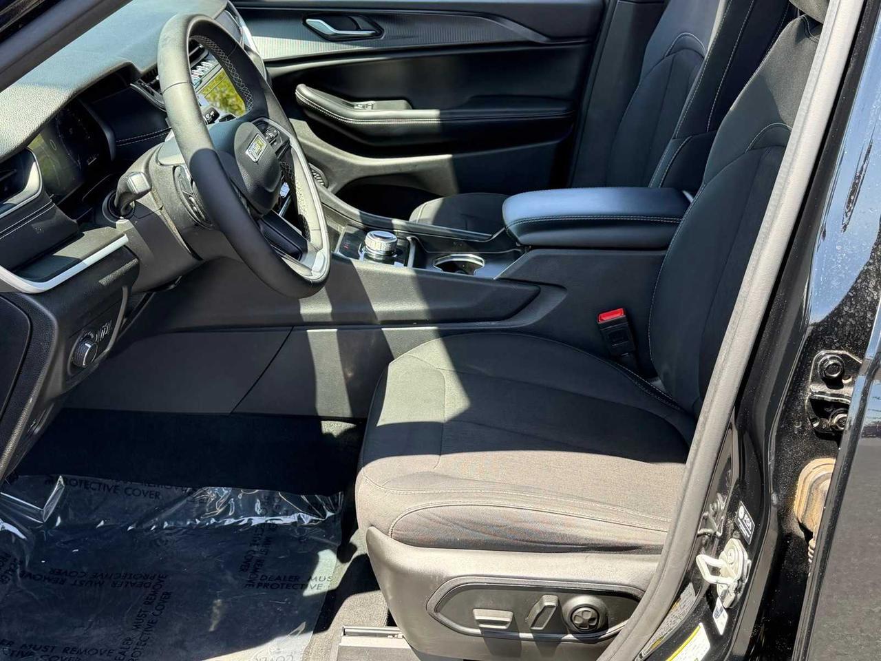 2024 Jeep Grand Cherokee Laredo Irving TX