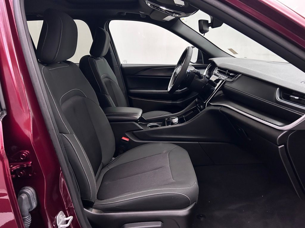 2024 Jeep Grand Cherokee Laredo Portland OR