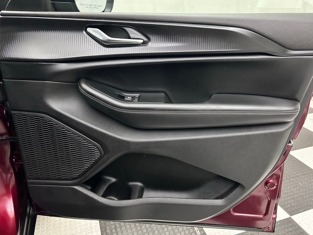 2024 Jeep Grand Cherokee Laredo Portland OR