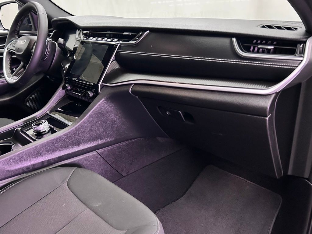 2024 Jeep Grand Cherokee Laredo Portland OR