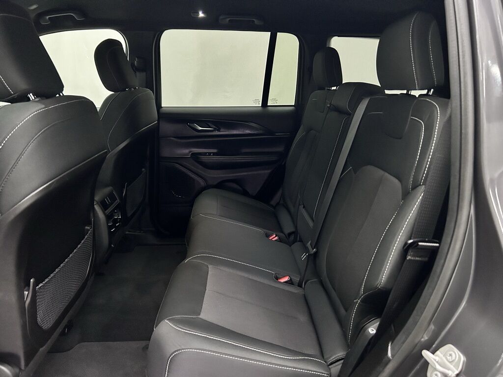 2024 Jeep Grand Cherokee Laredo Portland OR