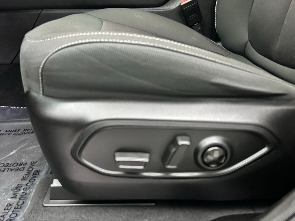 2024 Jeep Grand Cherokee Laredo Portland OR