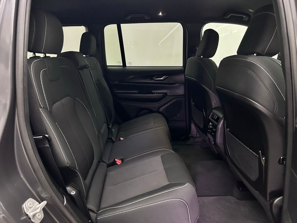 2024 Jeep Grand Cherokee Laredo Portland OR