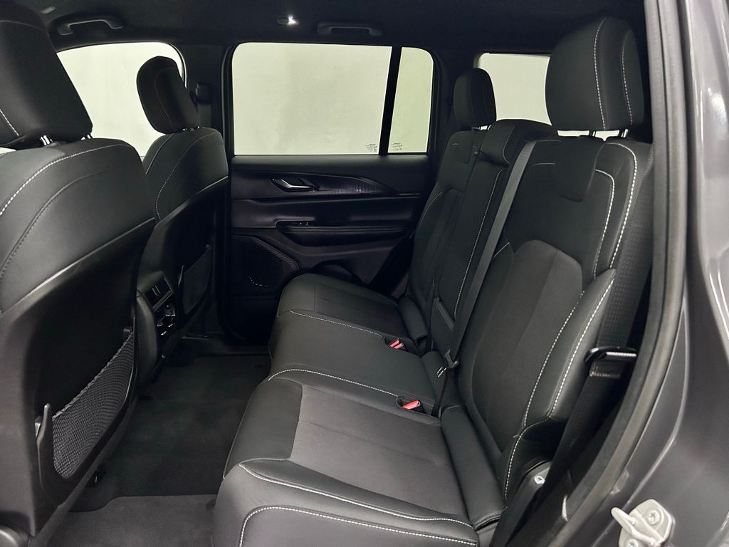 2024 Jeep Grand Cherokee Laredo Portland OR