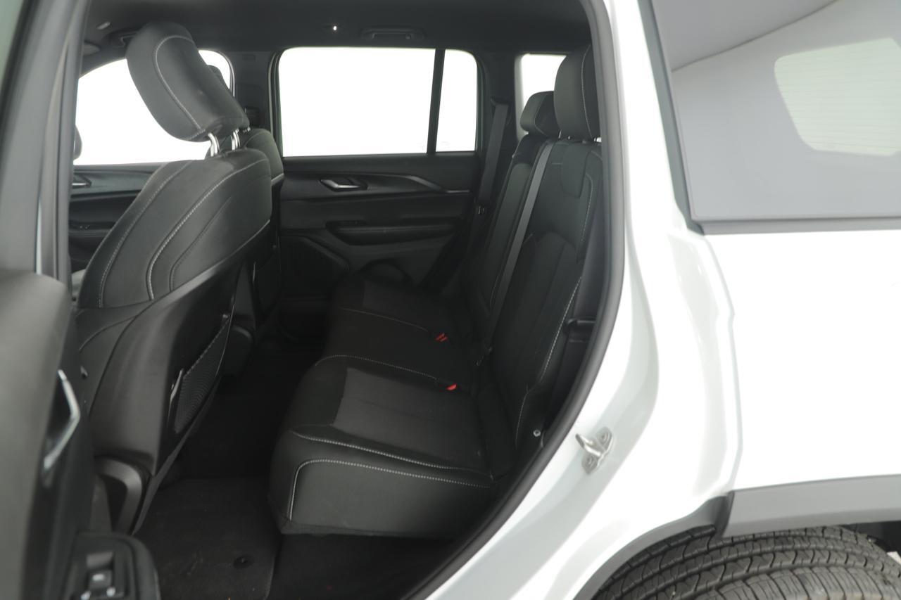 2024 Jeep Grand Cherokee Laredo New Braunfels TX