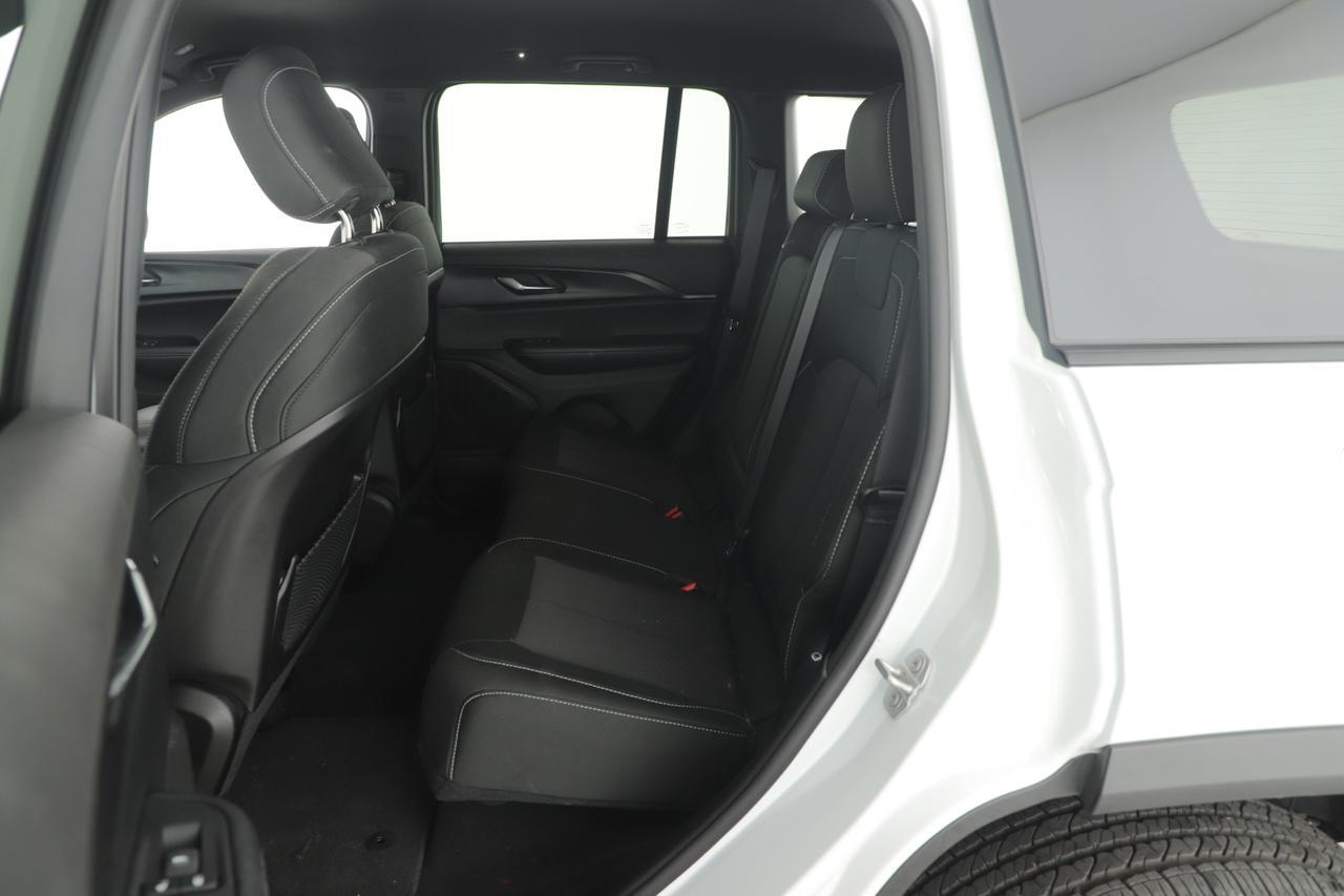 2024 Jeep Grand Cherokee Laredo New Braunfels TX