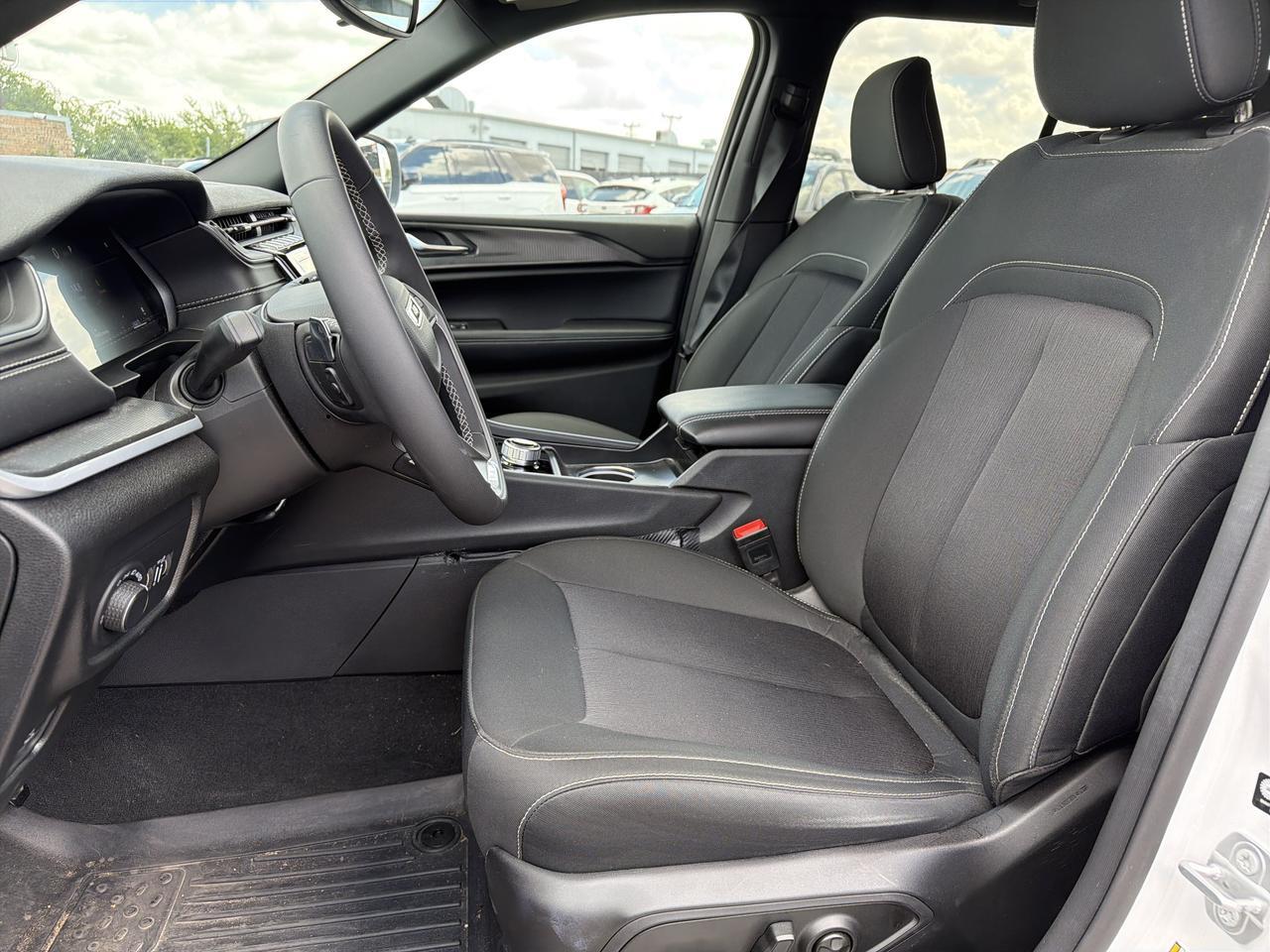 2024 Jeep Grand Cherokee Laredo San Antonio TX