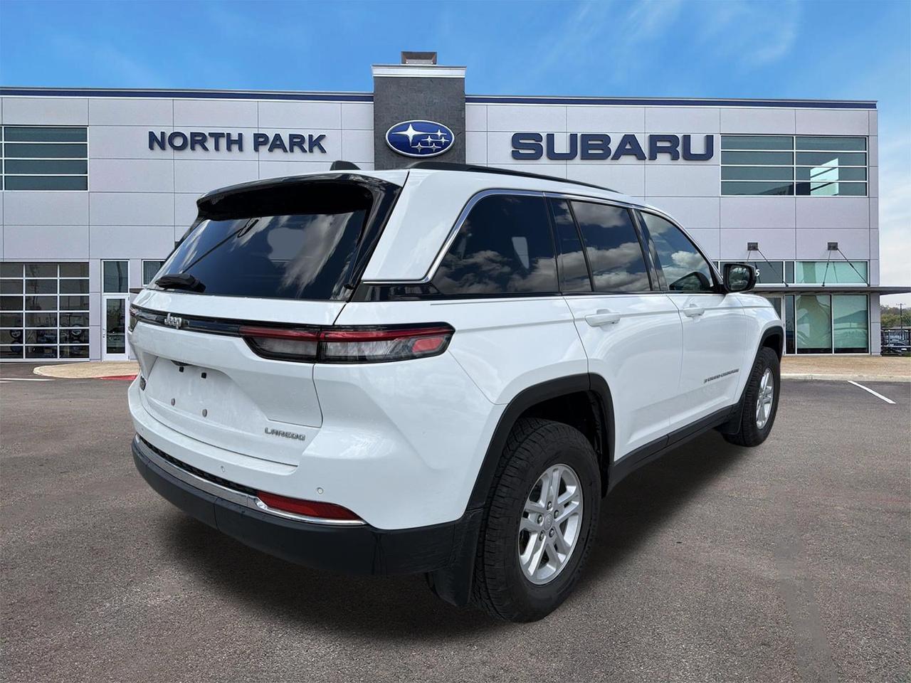2024 Jeep Grand Cherokee Laredo