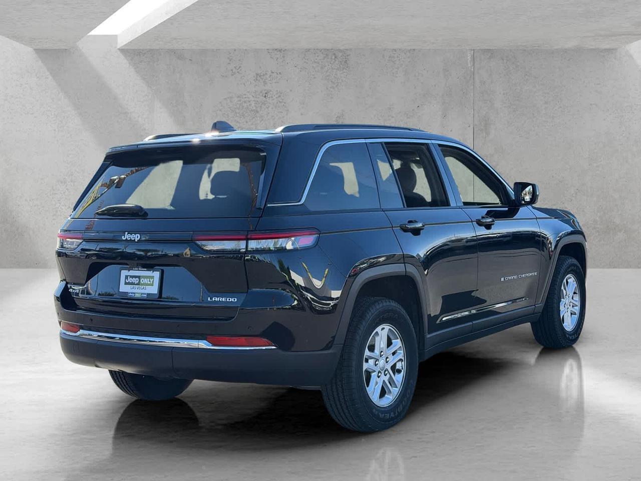 2024 Jeep Grand Cherokee Laredo Irving TX