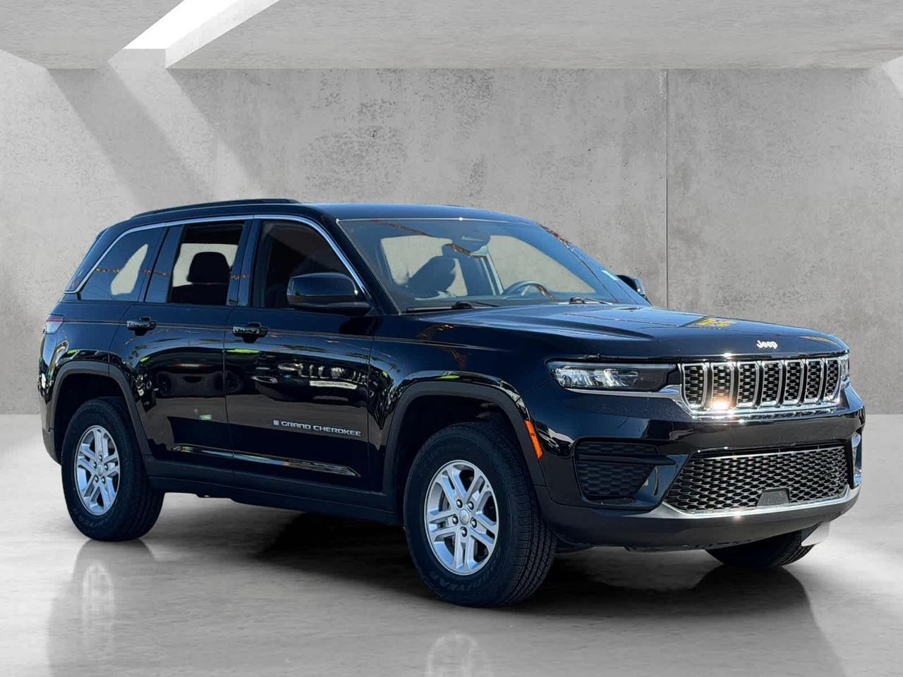 2024 Jeep Grand Cherokee Laredo Irving TX