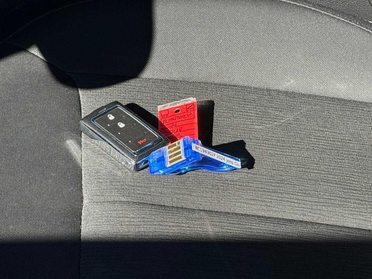 2024 Jeep Grand Cherokee Laredo Irving TX